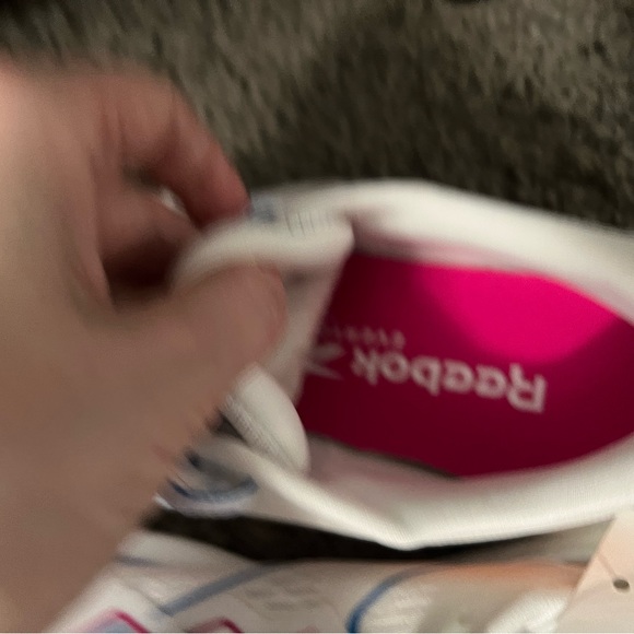 NWOT Reebok forever 2.0 sneakers - Picture 3 of 7